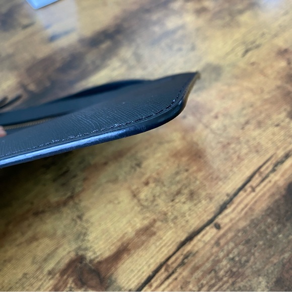 Kate spade black zippered wristlet - Picture 4 of 6